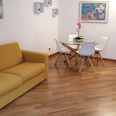 Lägenhet Casa Ricco Di Cinzia E Samuele *